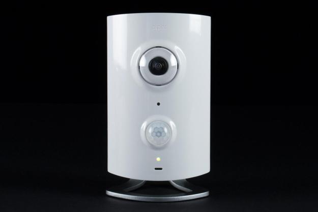 piper home security system review cam front 1500x1000