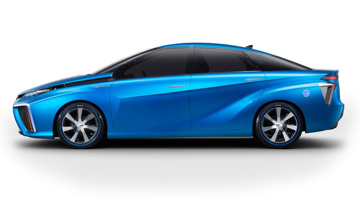 wait toyota releasing first hydrogen powered production vehicle december fuel cell 2