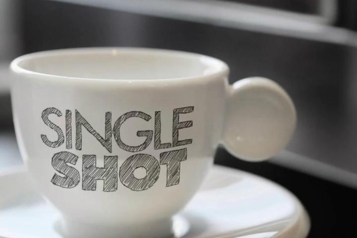 seinfeld and crackle team up single shots video series singleshots