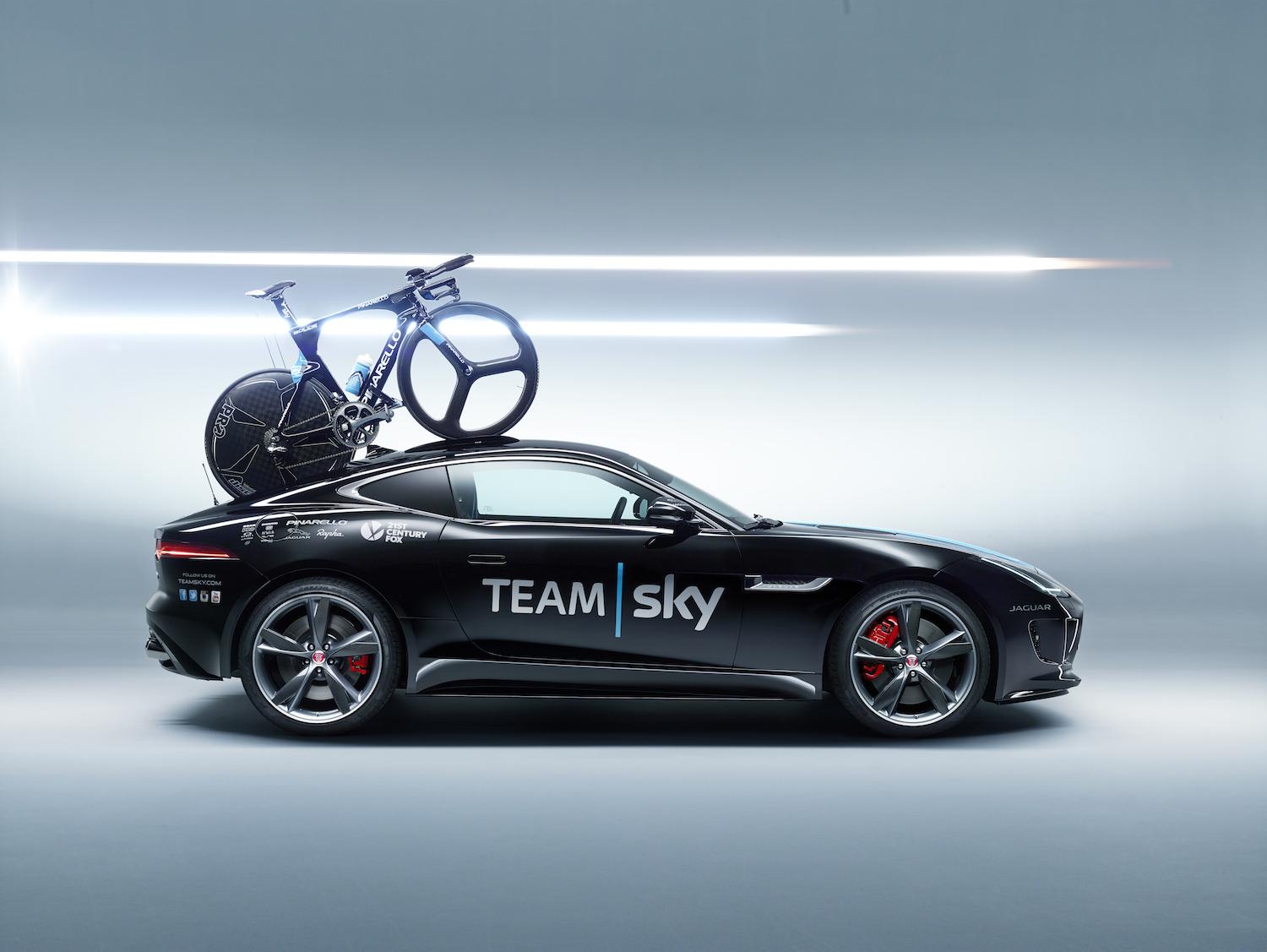 Jaguar F-TYPE Coupe R Team Sky
