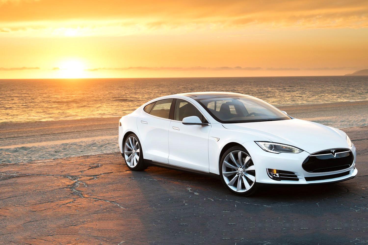 Tesla Model S Sunset 1