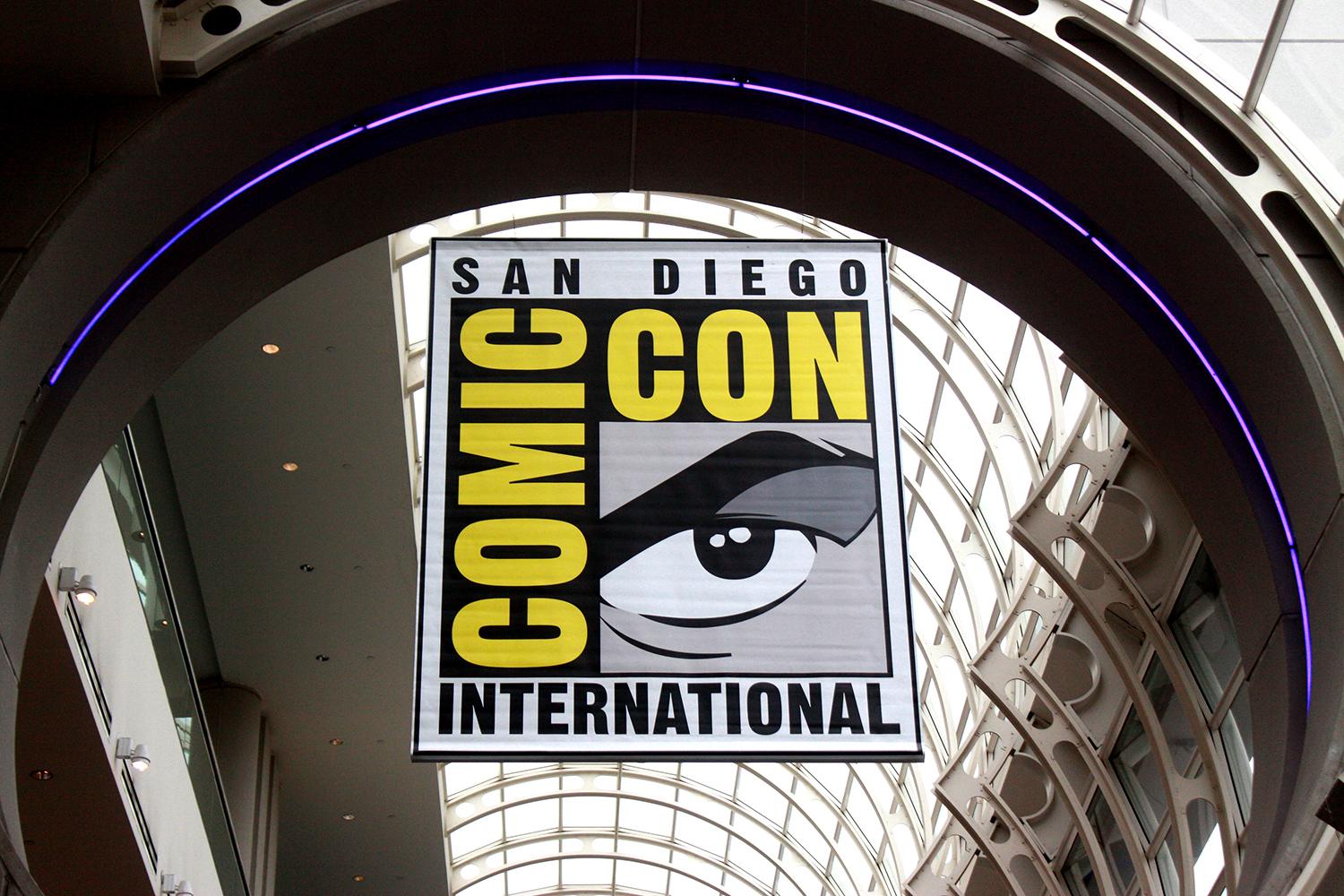 Um banner para "San Diego Comic-Con".