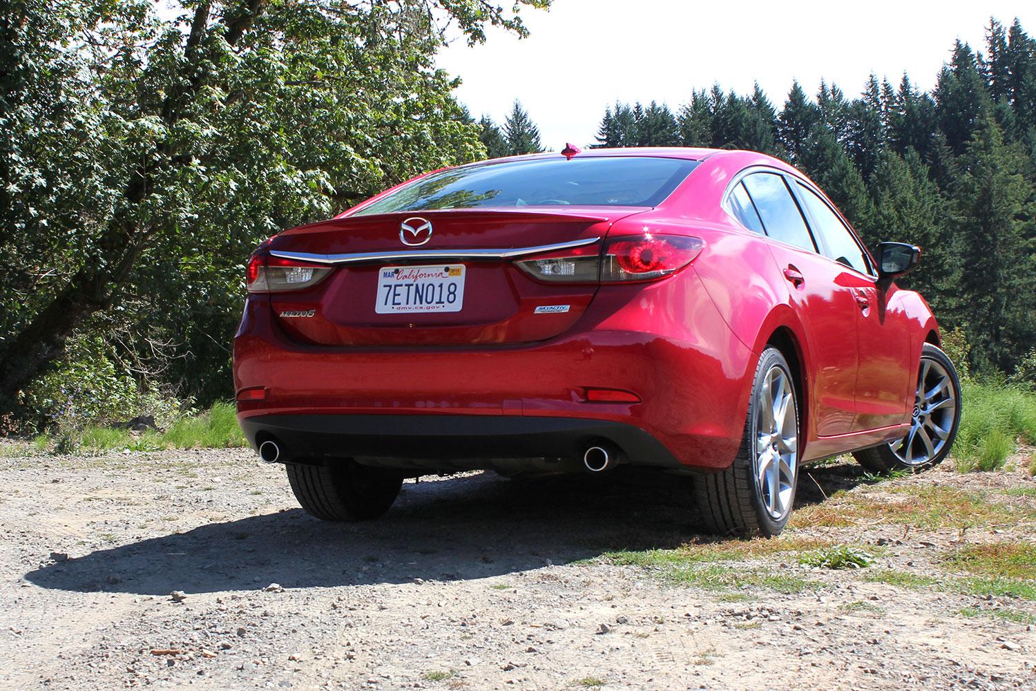 2015 Mazda Mazda 6 back angle