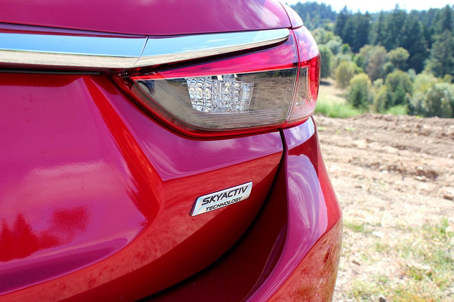 2015 Mazda Mazda 6 taillight