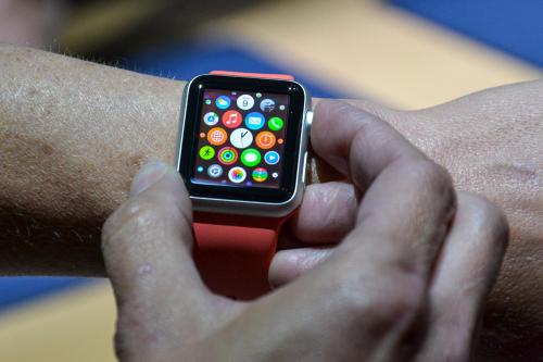apple watch to come with power reserve time only mode hands on 7