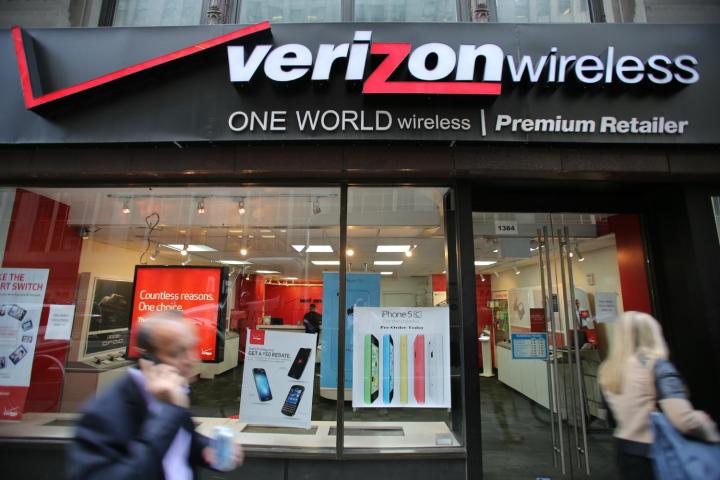 verizon customers orders never made storefront