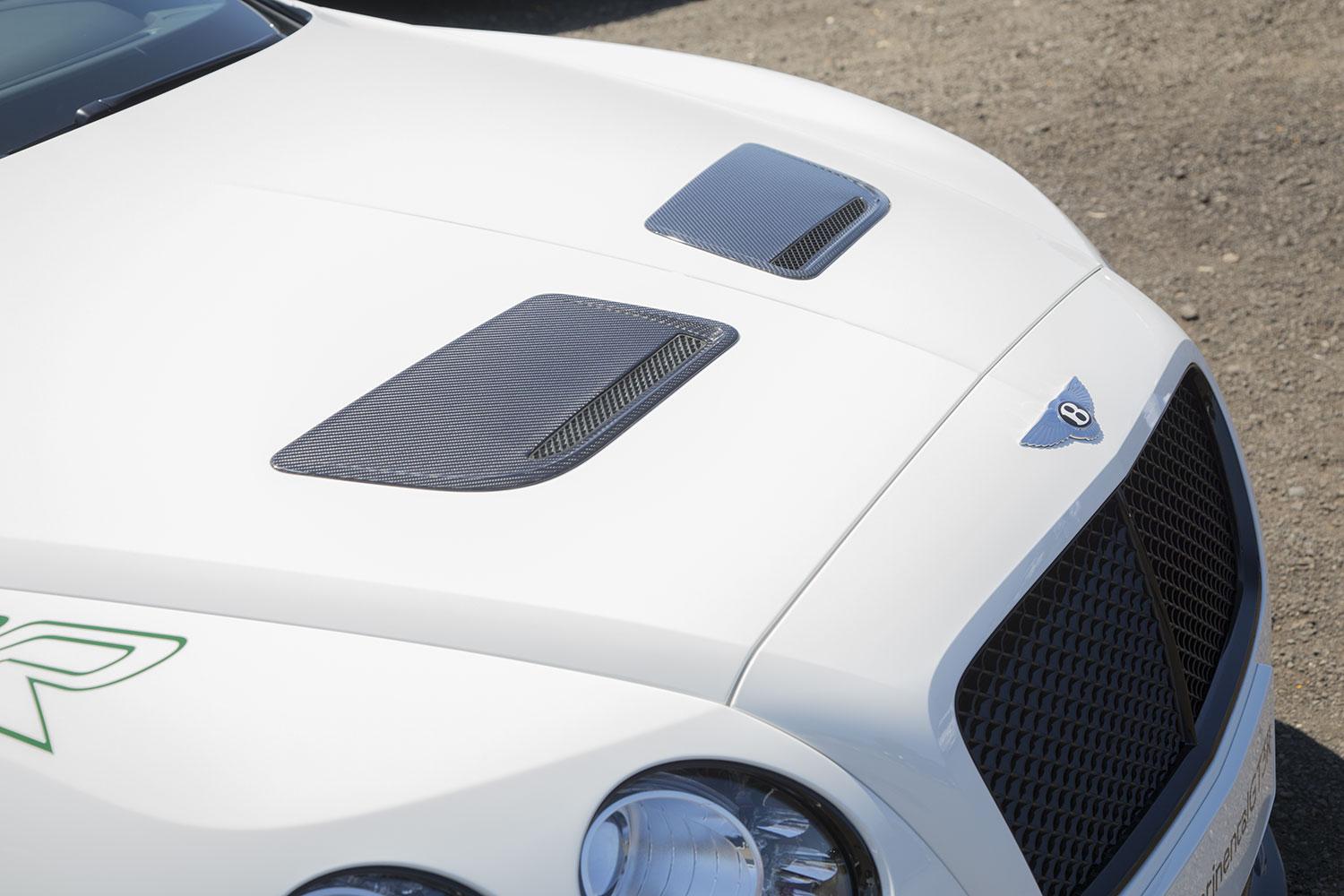 2015 Bentley Continental GT3-R front vents
