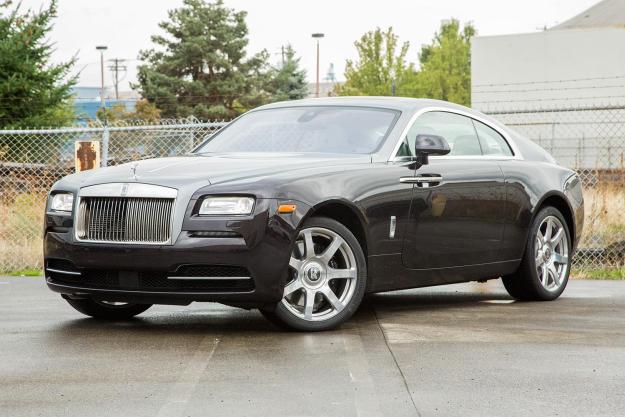 2015 rolls royce wraith review front angle 2
