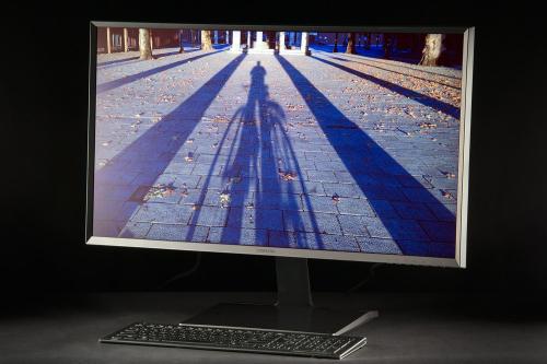 Samsung UD970 4K monitor