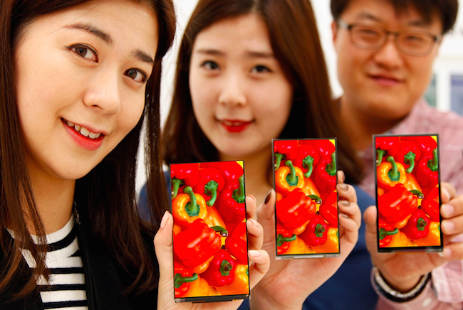 lg shows off nearly bezel free screen
