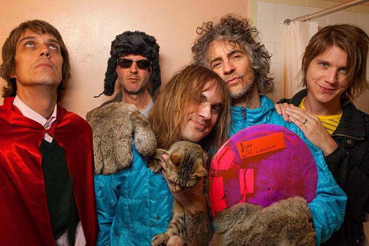 interview wayne coyne of the flaming lips on remaking sgt pepper with miley cyrus color band shot photo by george salisbury