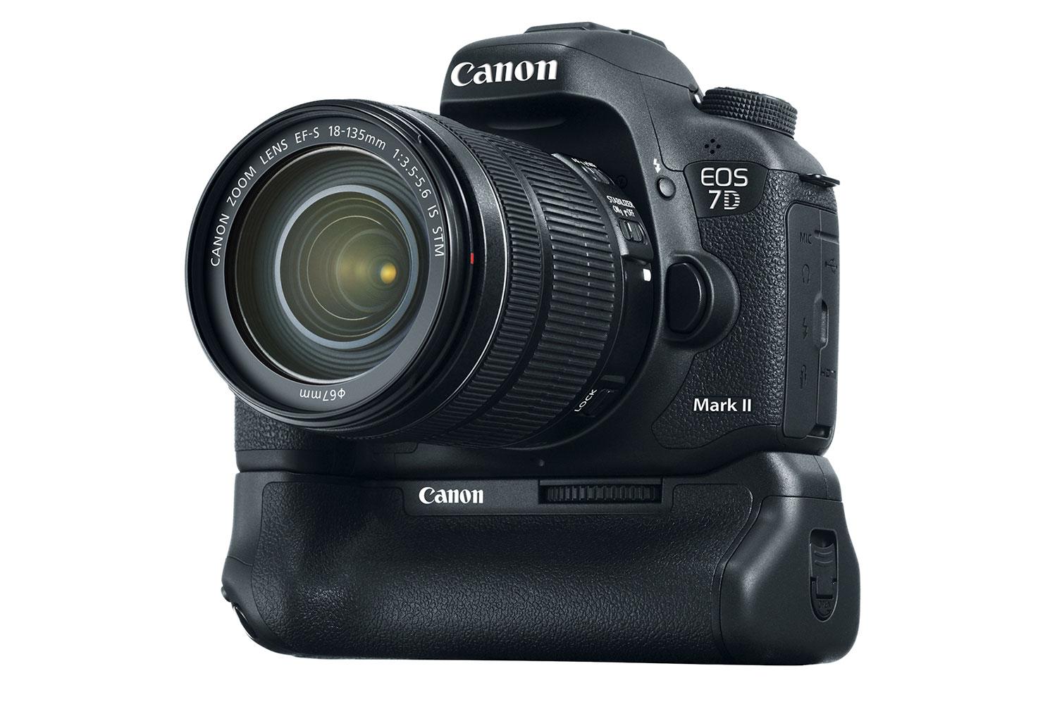 hands on review canon eos 7d mark ii battery 2 press image