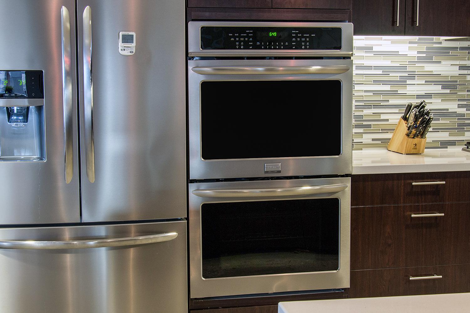 Frigidaire FGET3065PF review | 30'' Double Electric Wall Oven | Digital ...