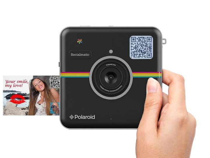 polaroids instagram camera now pre order polaroid socialmatic