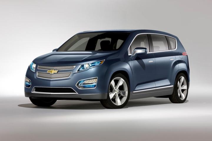 gm hints at plug in cuv with crossvolt trademark chevrolet mpv5 volt concept