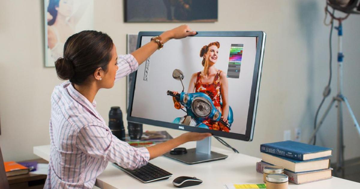 Dell’s 32-inch 6K monitor (yes, 6K) is $800 off right now