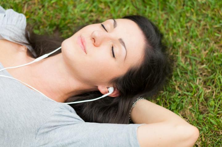 earphones sleep