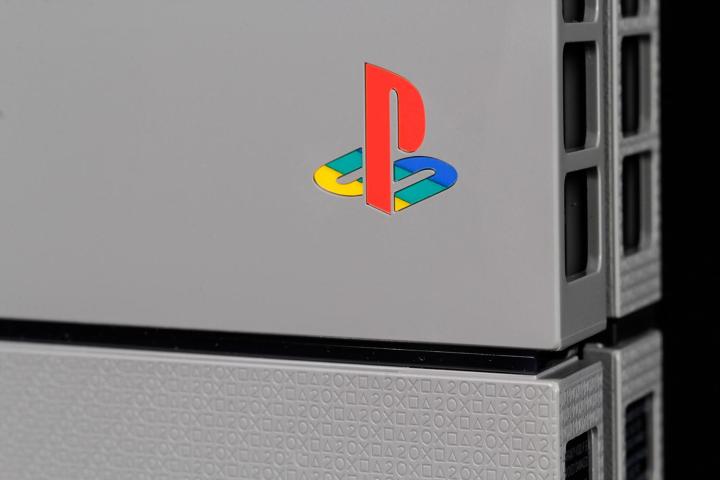 PlayStation 4 PS4 20th Anniversary logo