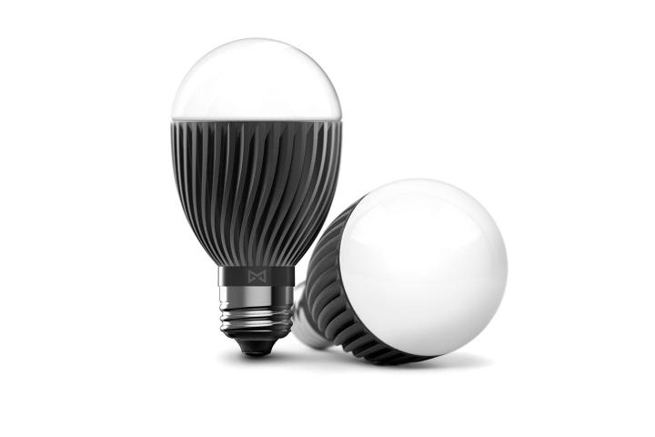 misfit jumps smart bulb bandwagon bolt 1