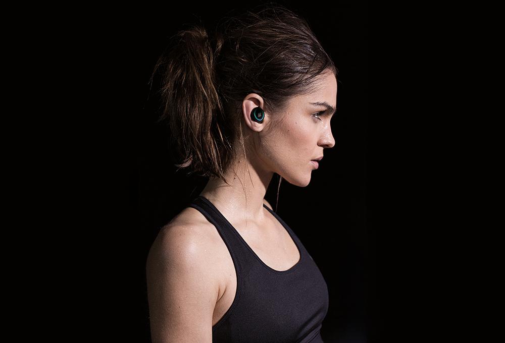 feature packed dash headphones surface at ces bragi inuse 01
