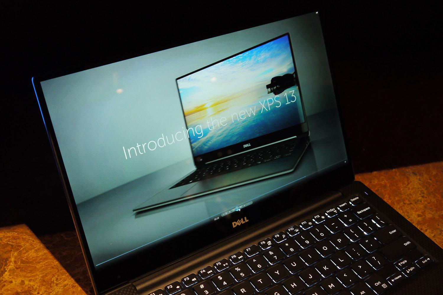 dell xps 13 laptop has a screen with virtually no bezel hands on p1100313