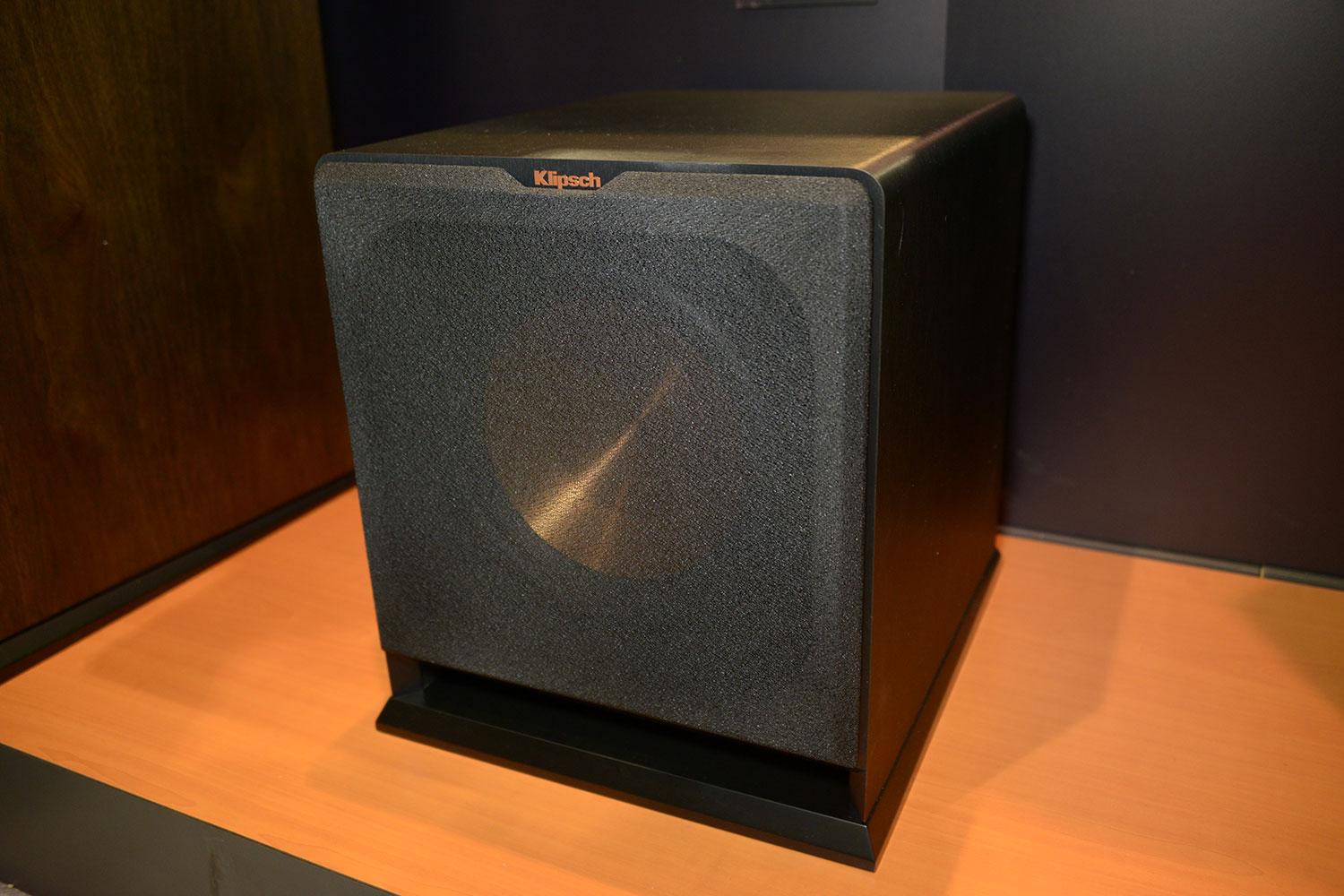 klipsch shows reference premiere wireless home theater system 6792