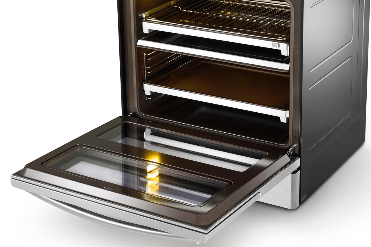 samsungs home appliances at ces 2015 samsung 30  freestanding flex duo oven range with double door image 3