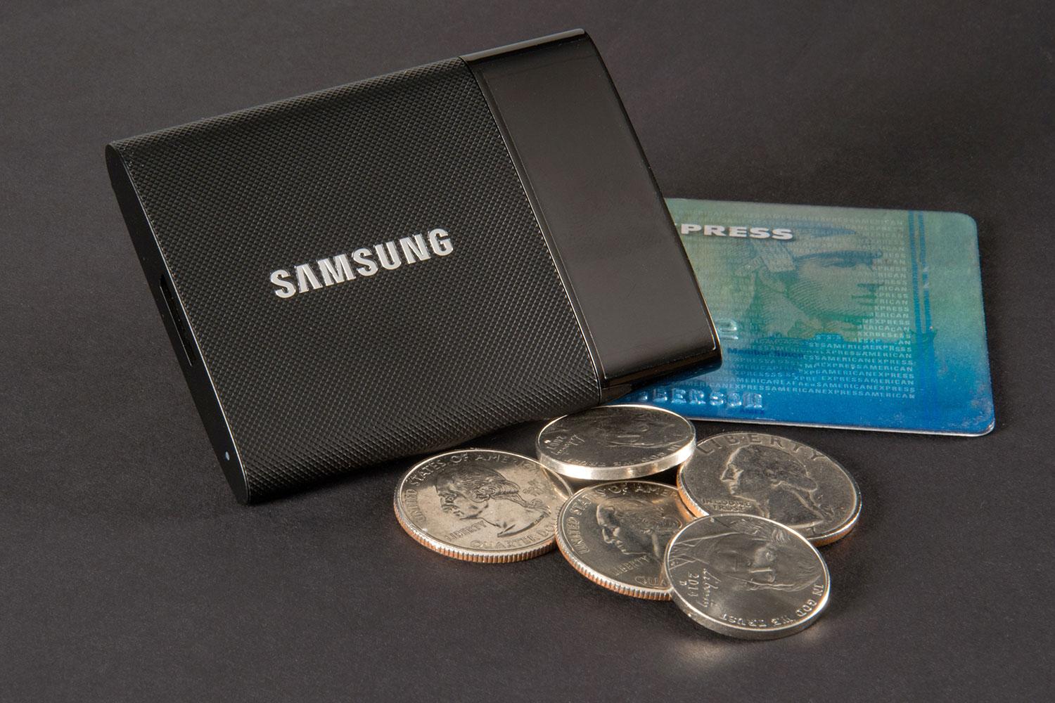 Samsung Portable SSD T1 coins