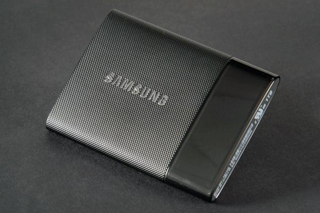 Samsung Portable SSD T1 side