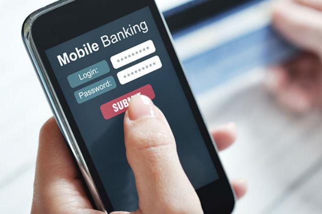banks track loan applicants web use mobile banking1
