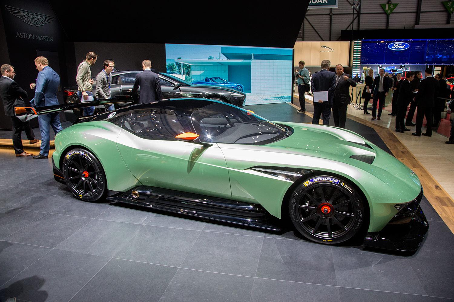 aston martin vulcan official spec pictures and performance 2