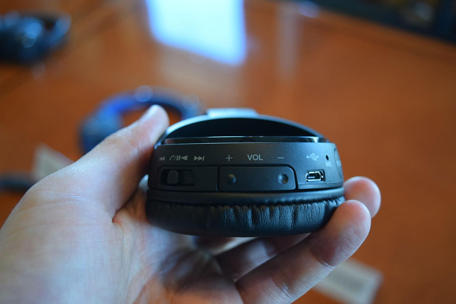 Sony MDR ZX330BT hands on 5