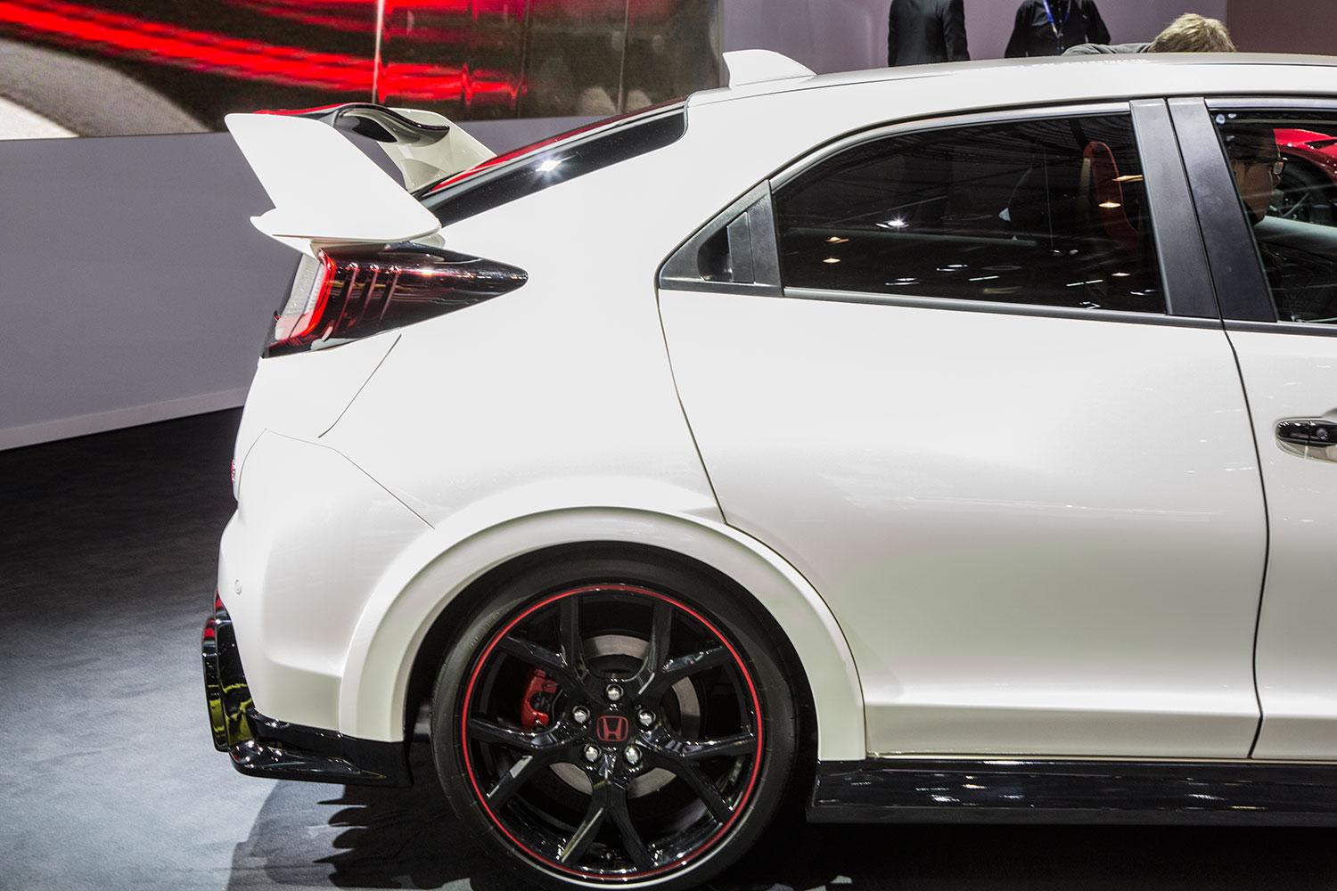 honda civic type r official pictures specs and performance 6