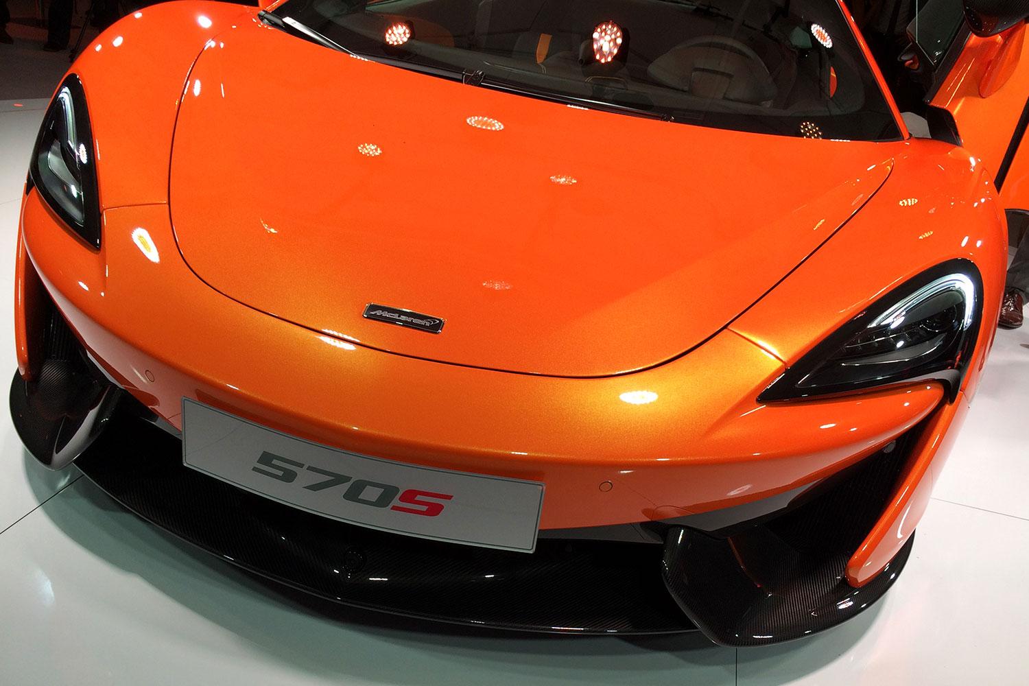 McLaren 570S Reveal front bumper 2