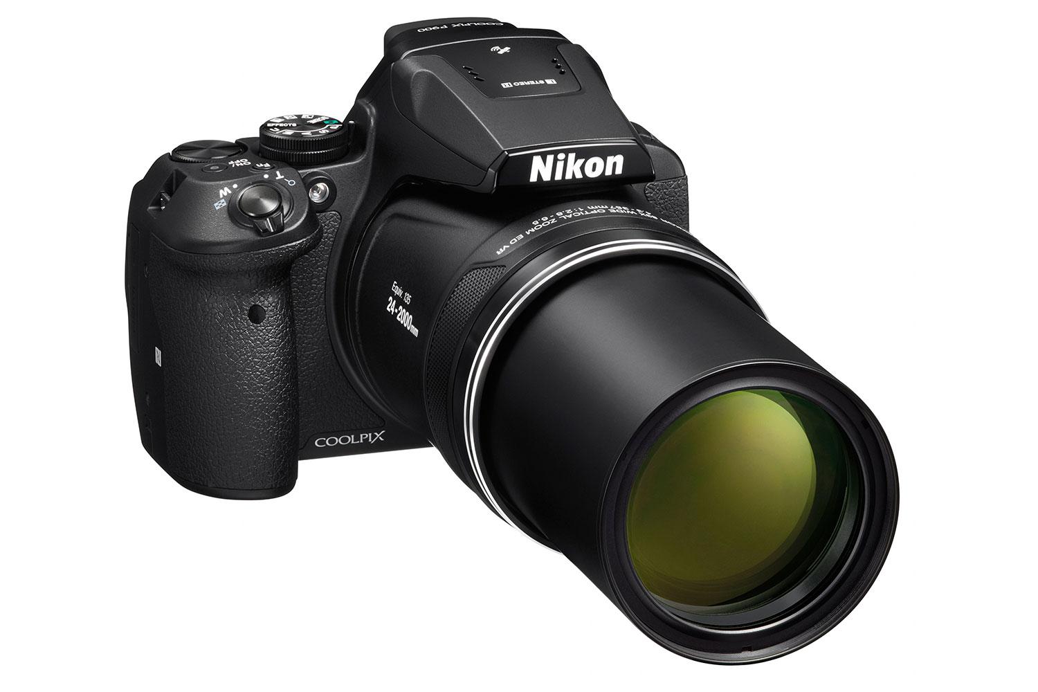 nikon gets all rear window coolpix p900 front34r lo t