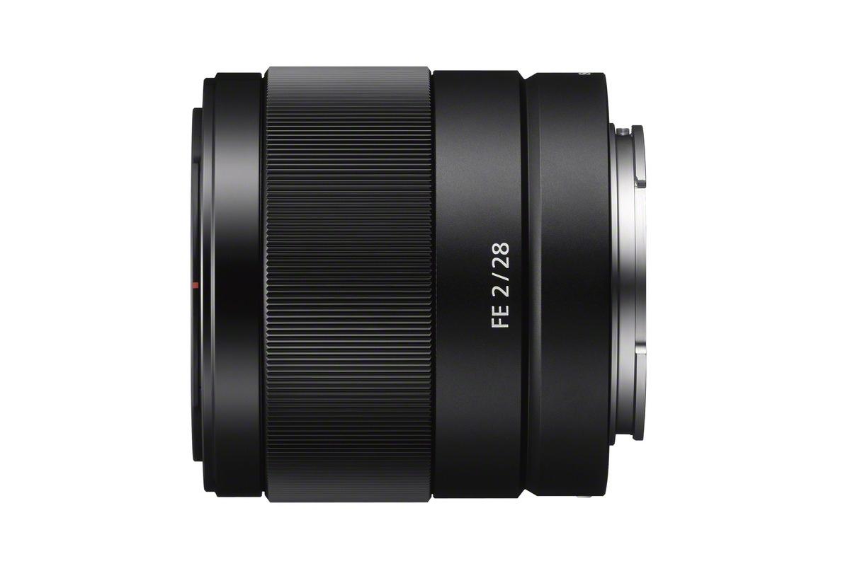 sony strengthens full frame a7 cameras with new macro and zoom lenses sel28f20 b 1200