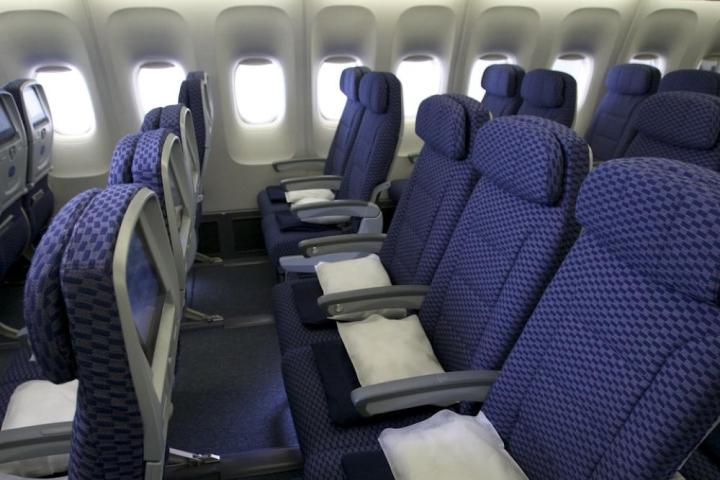 stuck in the middle use these tips on locating best economy seats united plus1