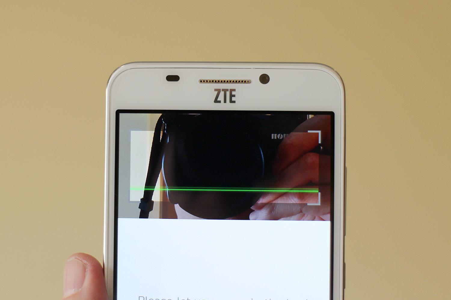 ZTE Grand S3 screen top