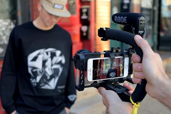 beastgrip pro rig turns regular smartphones into an interchangeable lens camera 1