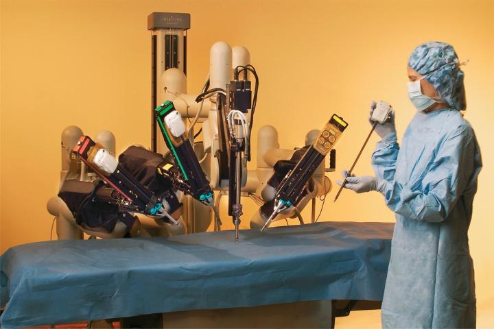 google johnson and surgical robots da vinci system