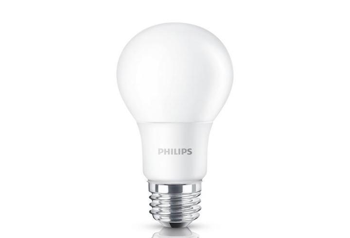 philips five dollar led bulb 150421 0001