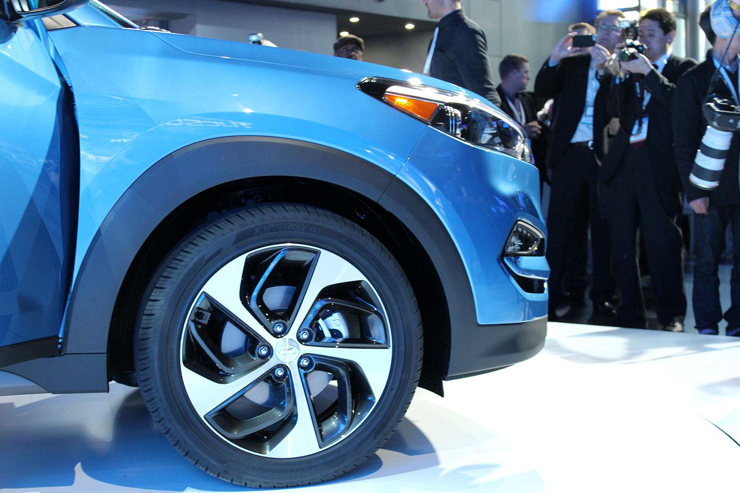 2016 Hyundai Tuscon tire