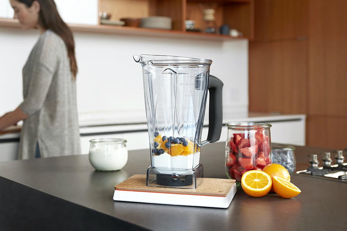 the countertop kitchen scale makes other appliances smart with vitamix
