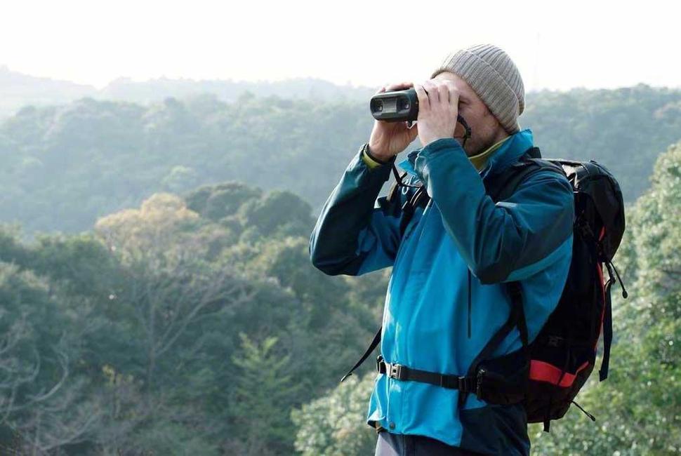 must haves 2015 outdoor adventure sony digital recording binoculars 3