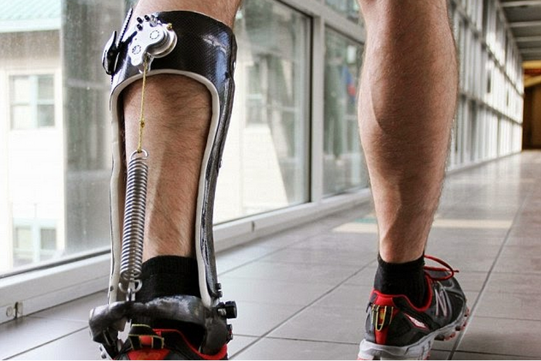 leg mounted exoskeleton exo5