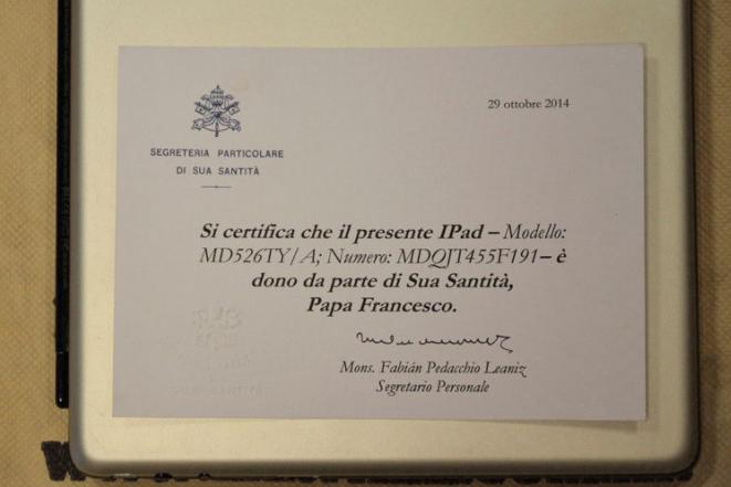 pope ipad sold at auction news 2