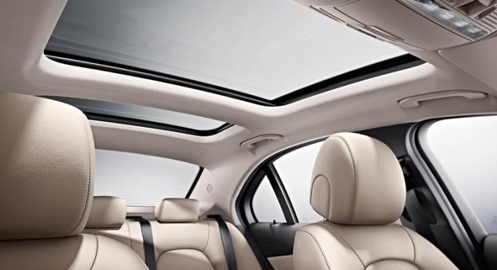 Mercedes panoramic roof