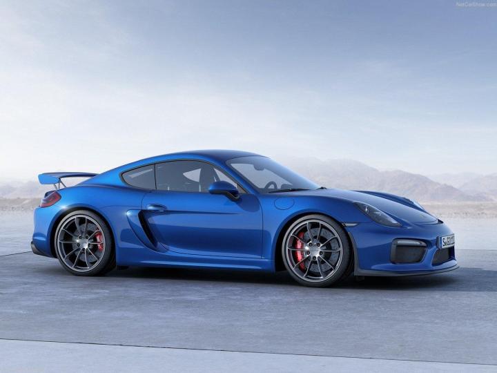 Porsche-Cayman_GT4 side