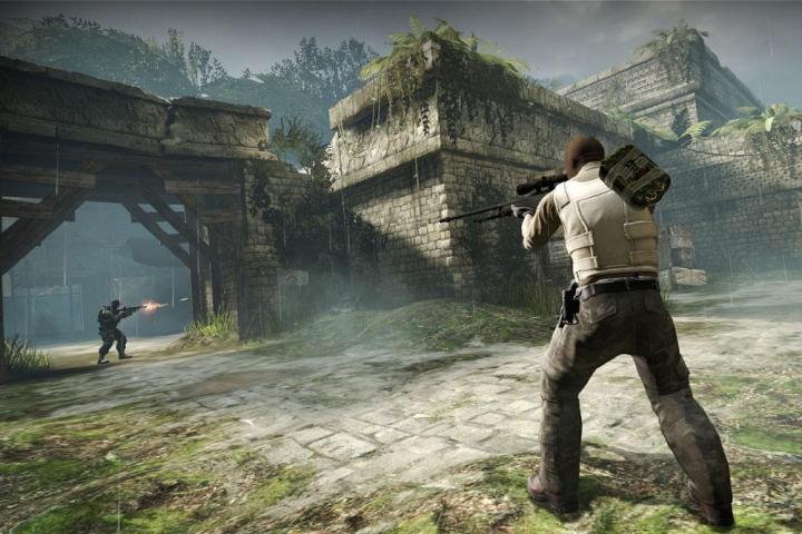 Counter Strike: Global Offensive player aiming down sights of a gun.
