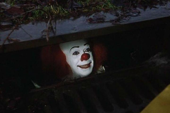 stephen king it movie photo pennywise